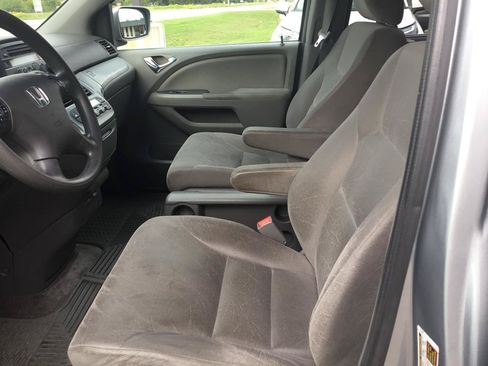 Used 2010 Honda Odyssey EX image 14