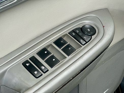 Used 2014 GMC Acadia SLT FWD image 14