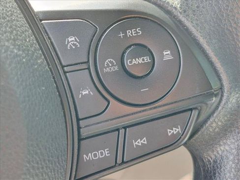 Used 2023 Toyota Corolla Cross L FWD image 14