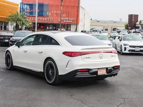Used 2022 Mercedes-Benz EQS AMG 4MATIC w/ Exclusive Trim Package image 9