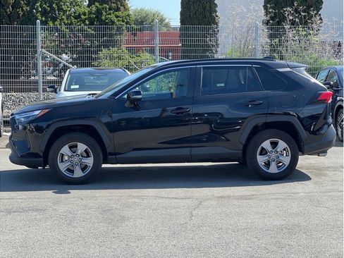 Used 2024 Toyota RAV4 XLE FWD image 7