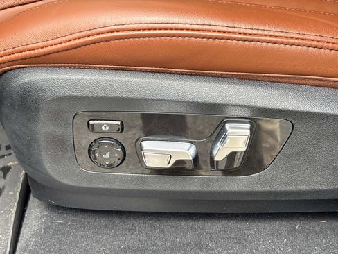 Used 2025 BMW X5 M60i w/ Executive Package AWD/4WD image 16
