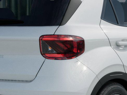New 2026 Hyundai Venue SEL FWD image 10