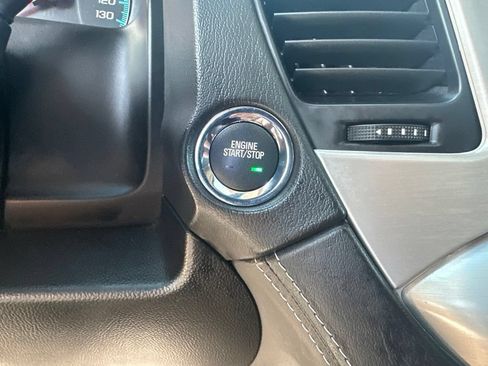 Certified 2019 GMC Yukon XL Denali w/ Open Road Package AWD/4WD image 11