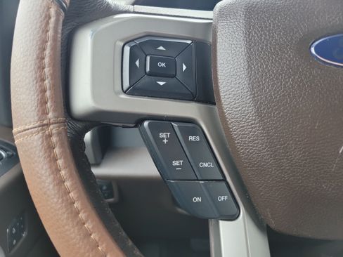 Used 2016 Ford F150 King Ranch w/ Equipment Group 601A Luxury AWD/4WD image 20