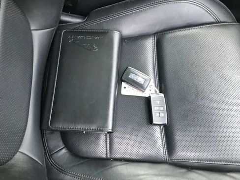 Used 2018 Jaguar E-PACE S image 52