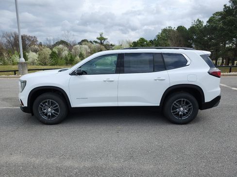 New 2026 GMC Acadia Elevation image 2