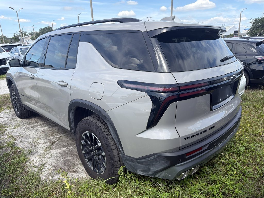 Used 2026 Chevrolet Traverse Z71 w/ Driver Confidence Package AWD/4WD image 8