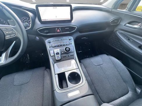 Used 2023 Hyundai Santa Fe SEL FWD image 3