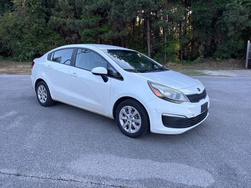 Used 2017 Kia Rio LX FWD image 1