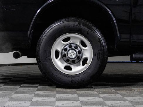 Used 2018 Chevrolet Express 3500 LT w/ LT Preferred Equipment Group image 41