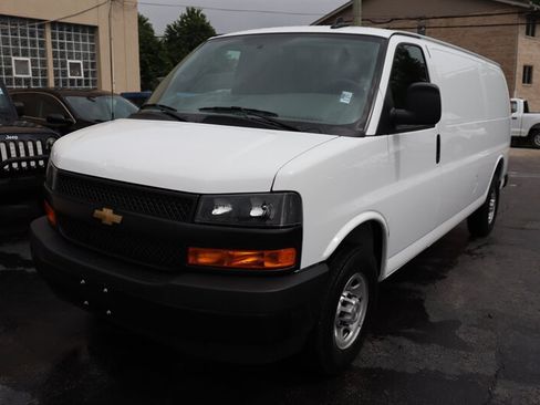 Used 2024 Chevrolet Express 2500 Extended w/ Driver Convenience Package RWD image 3