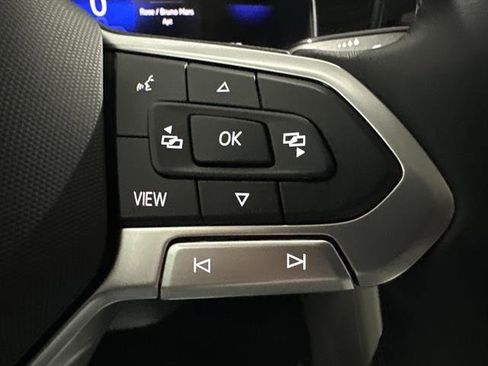 Certified 2025 Volkswagen Jetta SE image 34