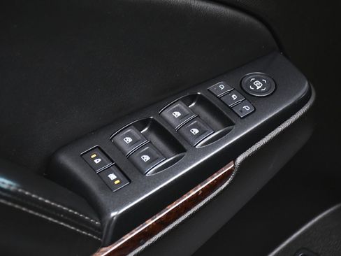 Used 2017 GMC Yukon SLT w/ Open Road Package image 11