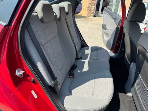 Used 2013 Hyundai Accent GLS w/ Premium Pkg image 20