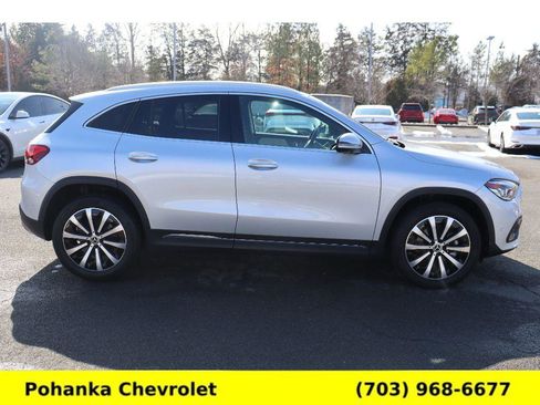 Used 2021 Mercedes-Benz GLA 250 4MATIC image 8