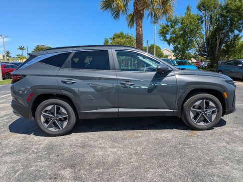 New 2026 Hyundai Tucson SEL image 3