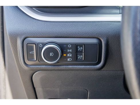 Used 2024 Ford Explorer XLT w/ Equipment Group 202A AWD/4WD image 21