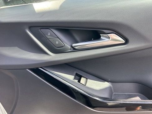 New 2026 Chevrolet Equinox LT w/ Convenience Package II image 37