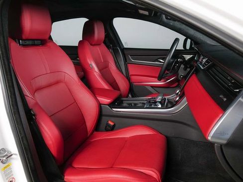 Used 2024 Jaguar XF R-Dynamic SE image 3