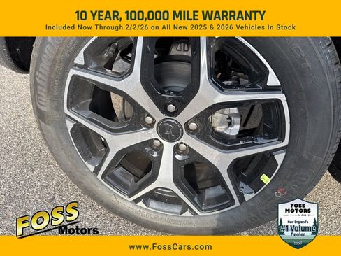 New 2025 Jeep Compass Limited image 9