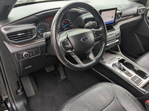 Used 2020 Ford Explorer Limited w/ Class III Trailer Tow Package image 7