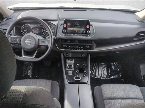 Used 2024 Nissan Rogue SV AWD/4WD image 18