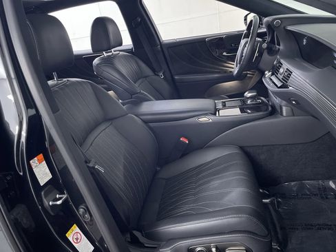 Used 2018 Lexus LS 500 AWD w/ Interior Upgrade Package image 26