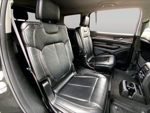 Used 2023 Jeep Grand Cherokee L Limited w/ Black Appearance Package RWD image 37