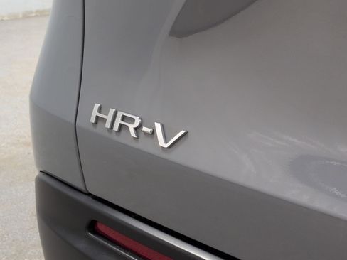 Certified 2023 Honda HR-V Sport image 12