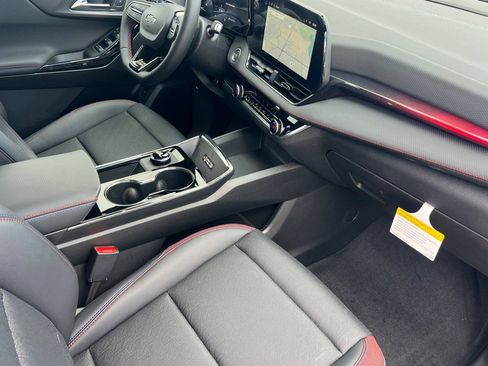 New 2026 Chevrolet Equinox RS w/ Safety and Technology Package AWD/4WD image 13