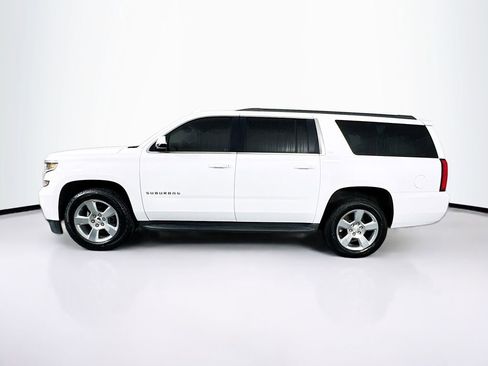 Used 2018 Chevrolet Suburban LT image 6