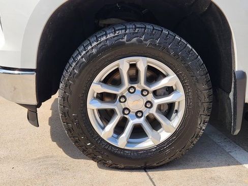 Used 2024 Chevrolet Silverado 1500 LT w/ Max Trailering Package image 16