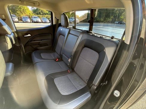 Used 2017 Chevrolet Colorado Z71 image 20