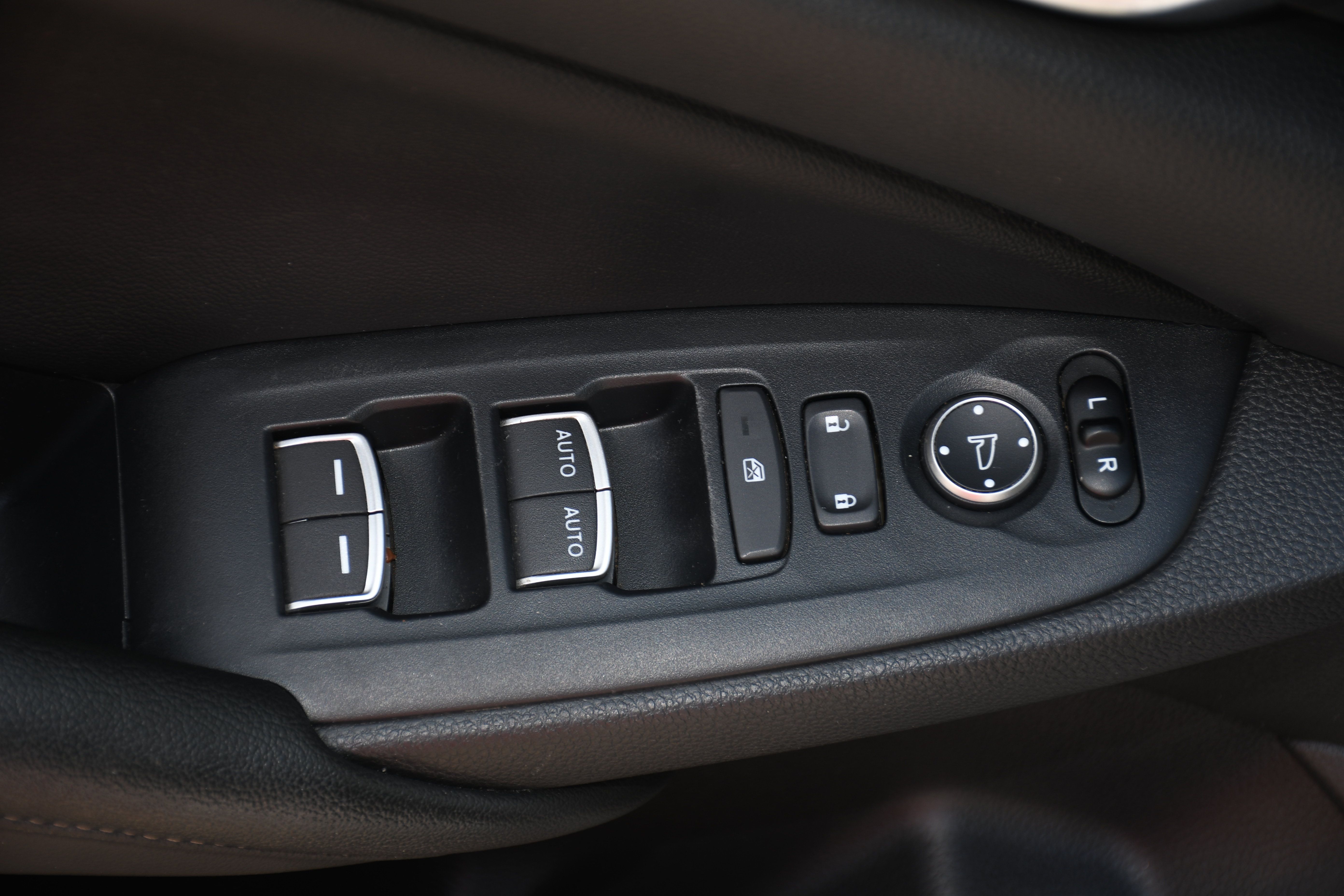 Used 2019 Honda Accord Sport image 10