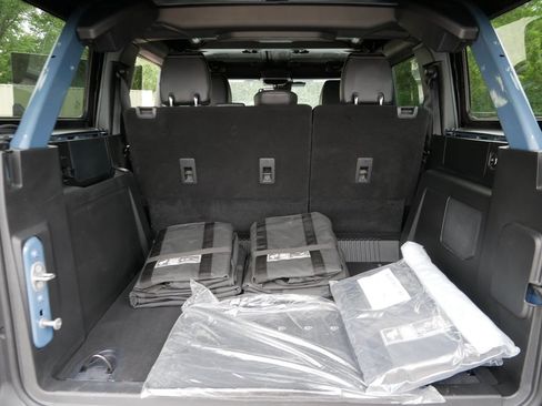Used 2025 Ford Bronco Outer Banks w/ Sasquatch Package AWD/4WD image 12