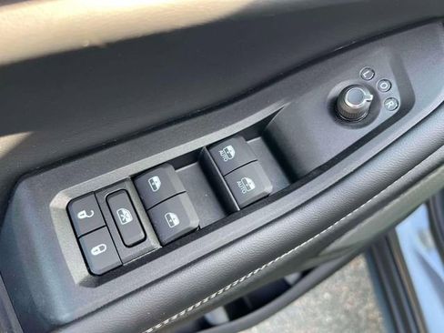 Used 2025 Jeep Grand Cherokee Laredo X w/ Luxury Tech Group I AWD/4WD image 22