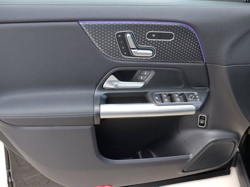 New 2025 Mercedes-Benz GLA 250 GLA 250 image 31