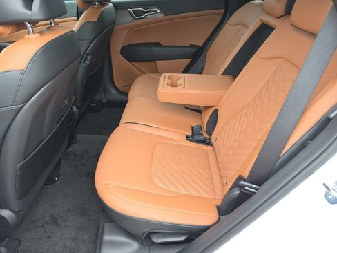New 2026 Kia Sportage X-Line w/ X-Line Technology Package AWD/4WD image 17
