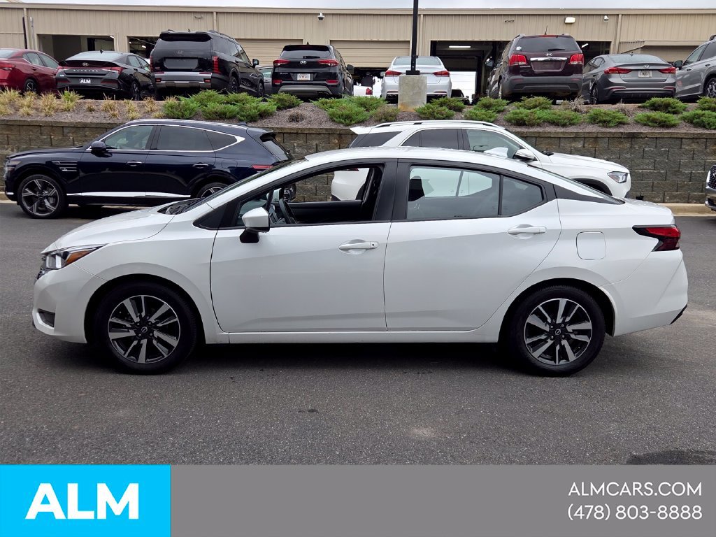 Used 2024 Nissan Versa SV FWD image 2
