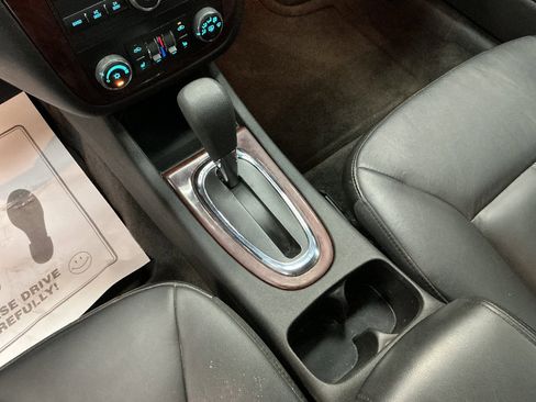 Used 2009 Chevrolet Impala LTZ FWD image 15
