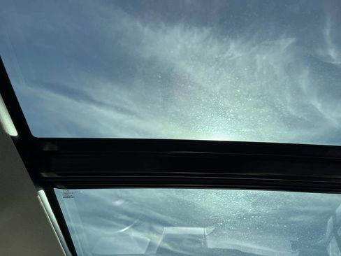 Used 2019 Subaru Ascent Premium image 29