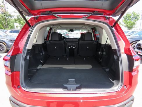 New 2025 Honda Pilot Touring image 11