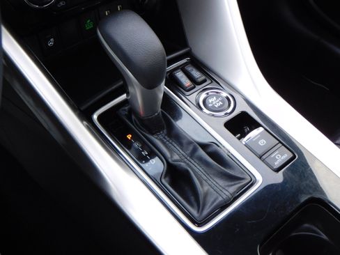 Used 2022 Mitsubishi Eclipse Cross SEL image 24