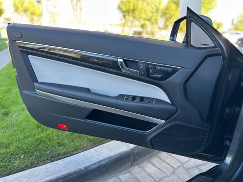 Used 2013 Mercedes-Benz E 350 Cabriolet image 32