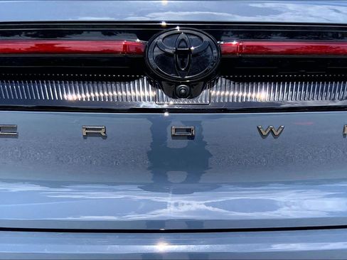 Used 2026 Toyota Crown AWD/4WD image 10