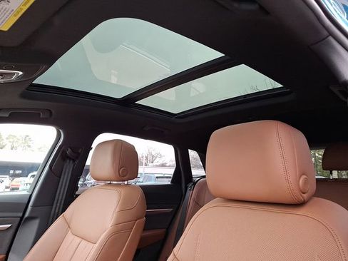 Used 2019 Audi e-tron Prestige image 18