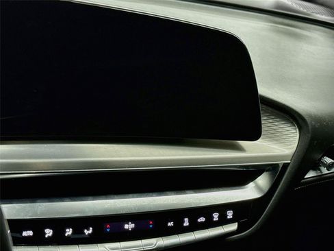 Used 2024 Cadillac Lyriq Luxury w/ LPO, Floor Liner Package AWD/4WD image 4