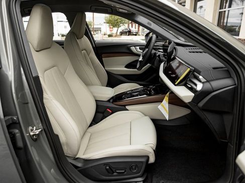 New 2025 Audi A5 2.0T Prestige image 25