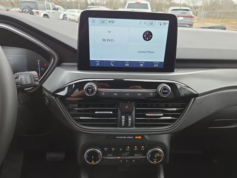 Used 2024 Ford Escape Active w/ Cold Weather Package image 14